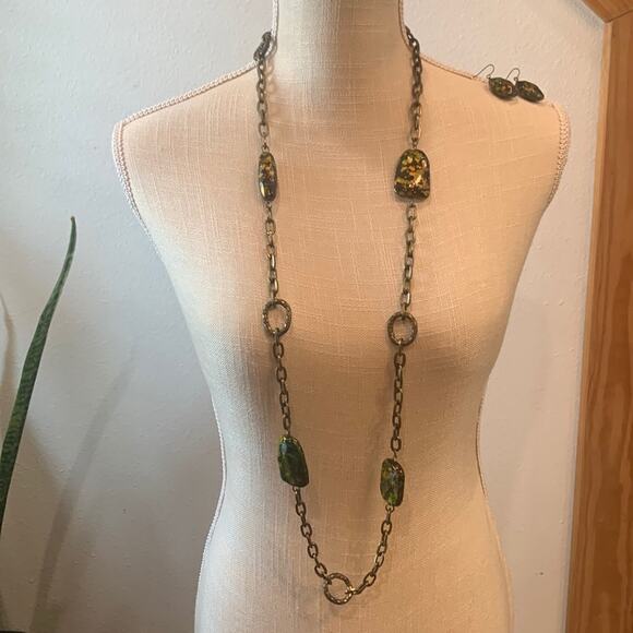 Rich and Deep Colored Costume Necklace & Earrings - Picture 1 of 8